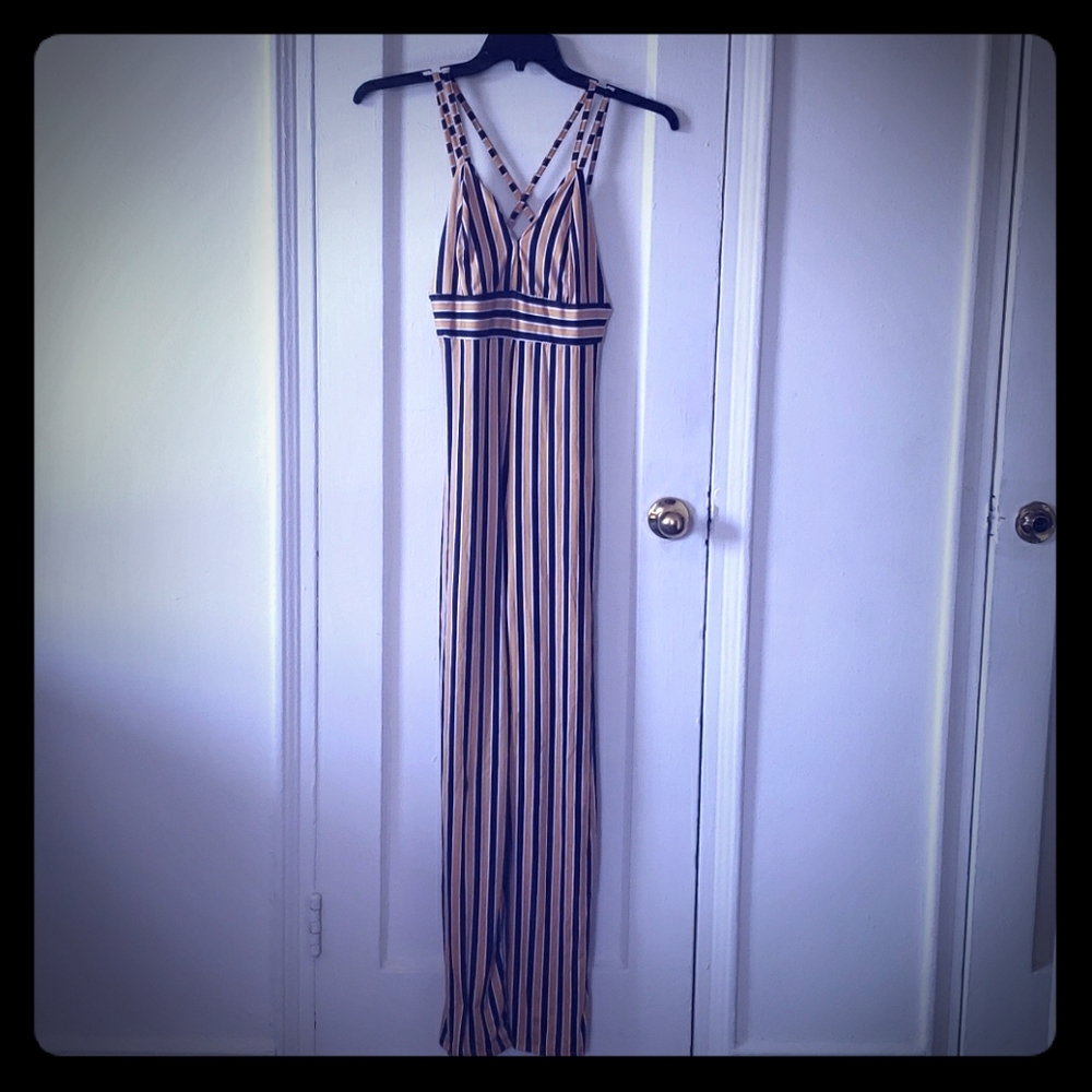 SEXY OPEN BACK JUMPSUIT MEDIUM
